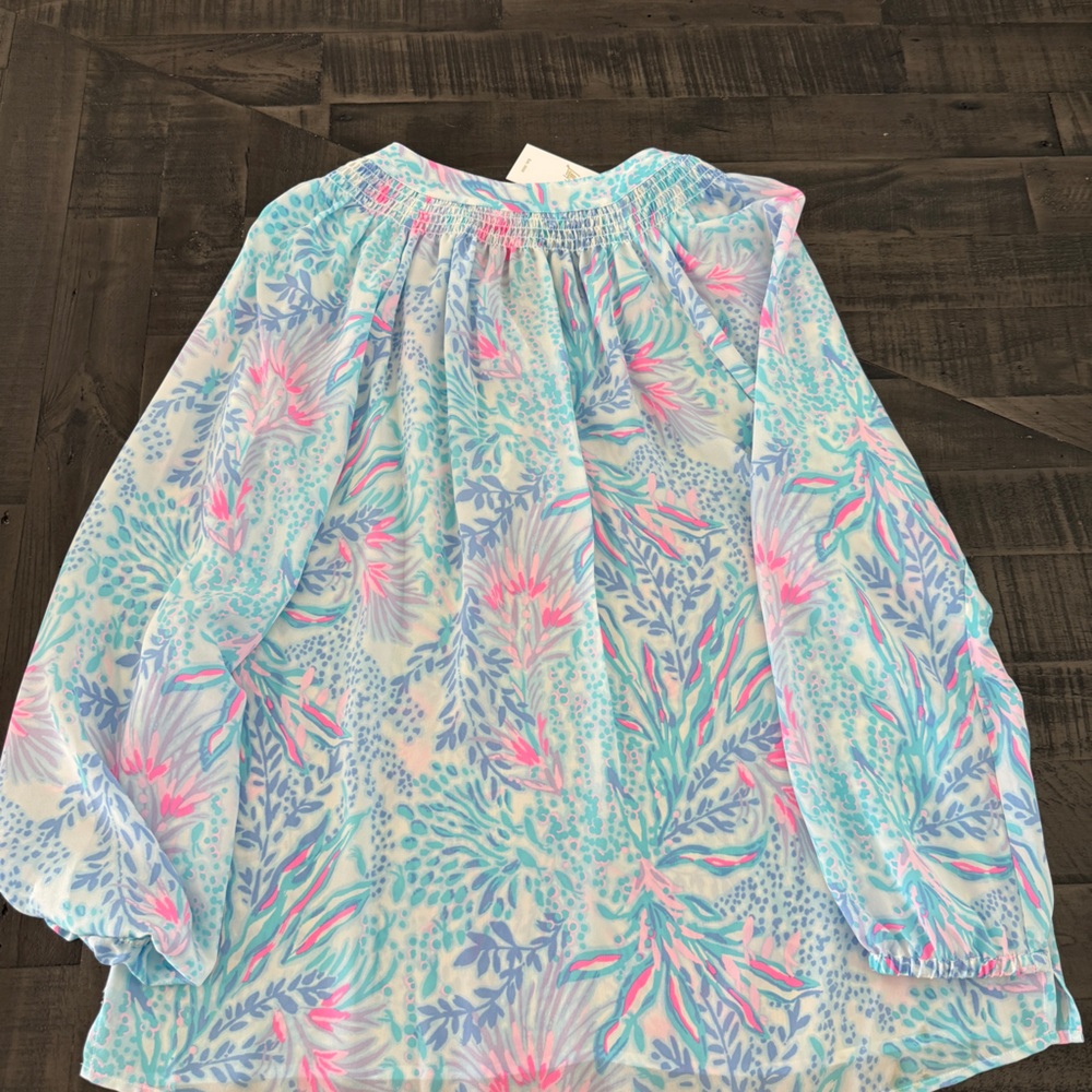 NWT Lilly Pulitzer Elsa top - Picture 2 of 6